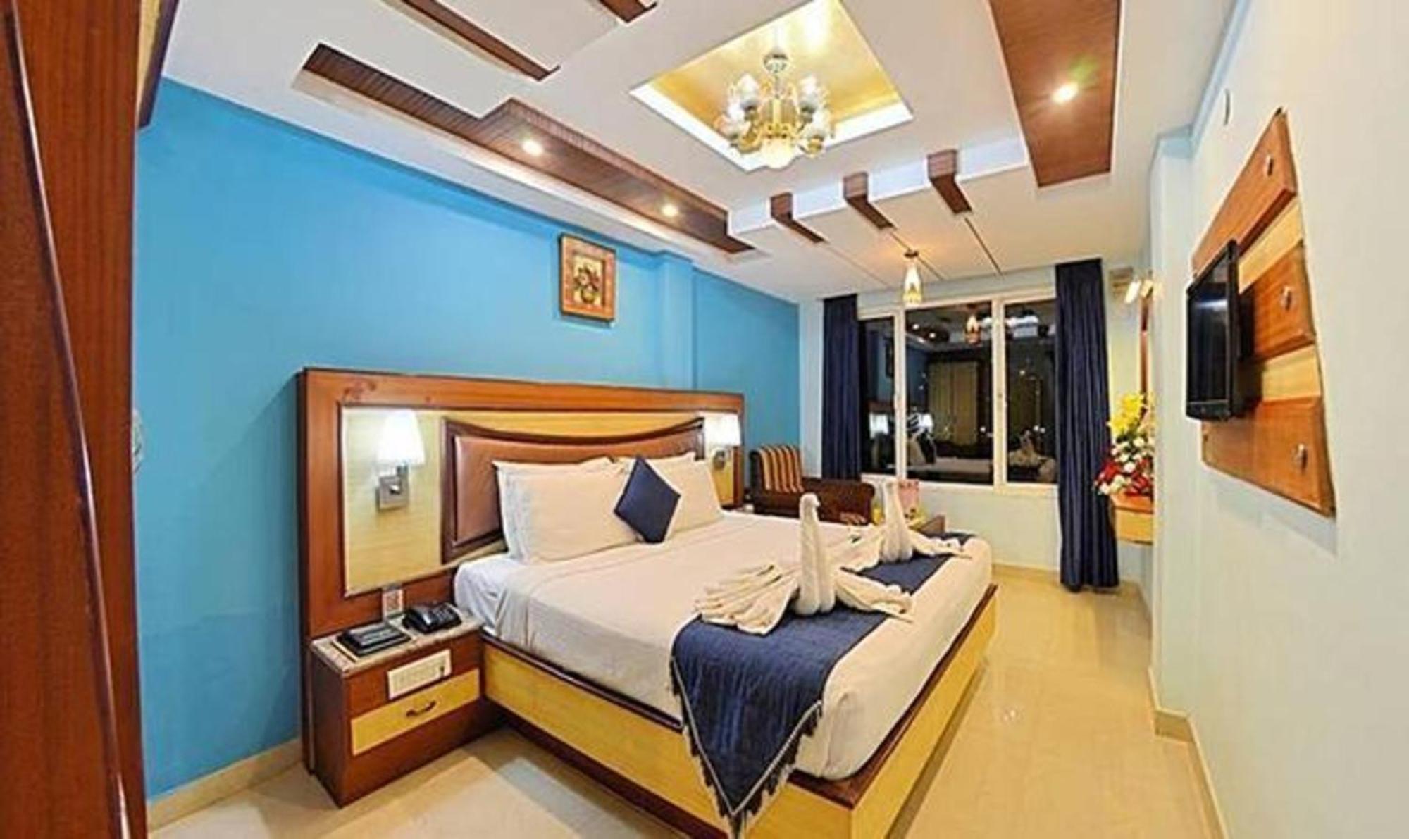 Ponmariresidency Hotel Ooty Kültér fotó