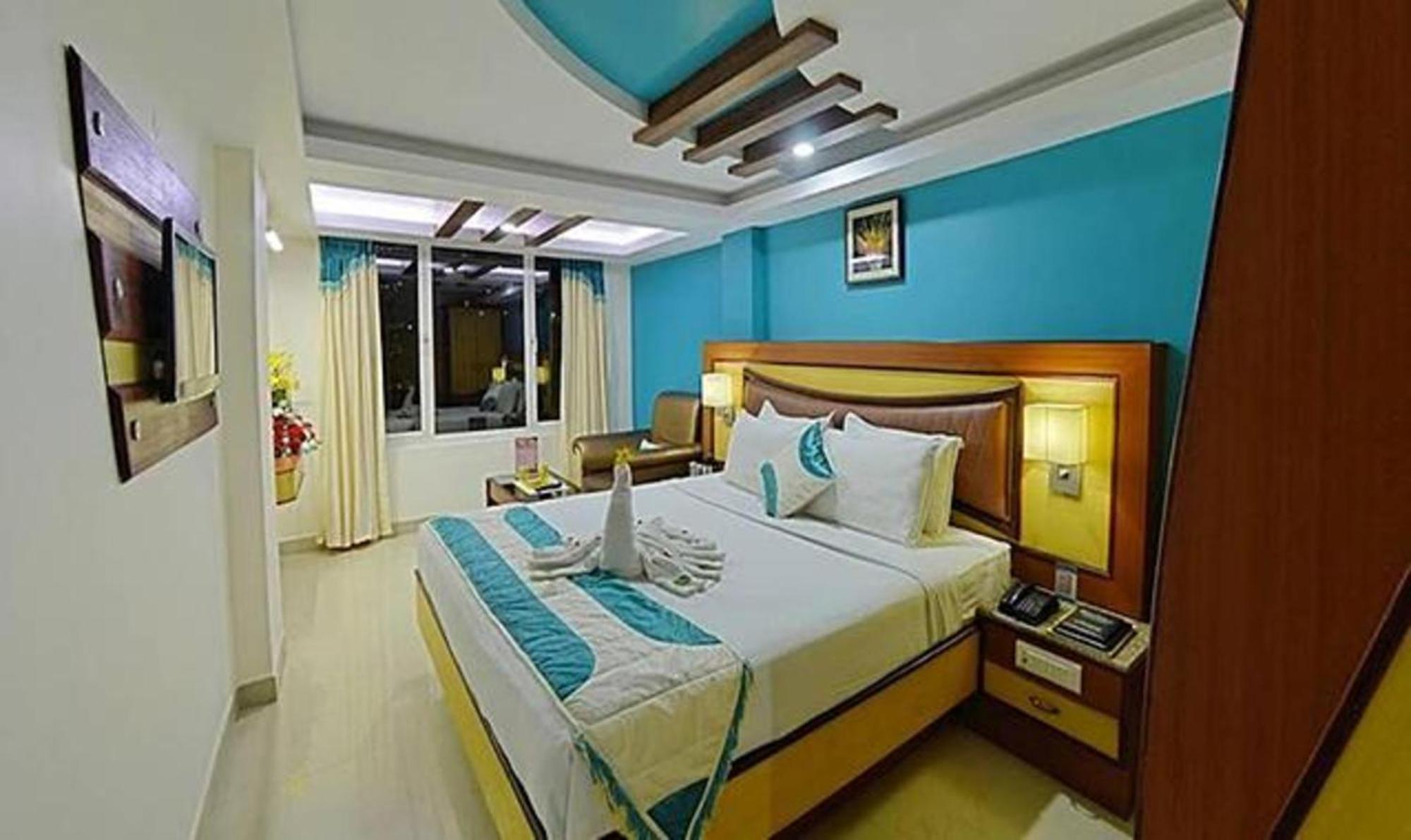 Ponmariresidency Hotel Ooty Kültér fotó