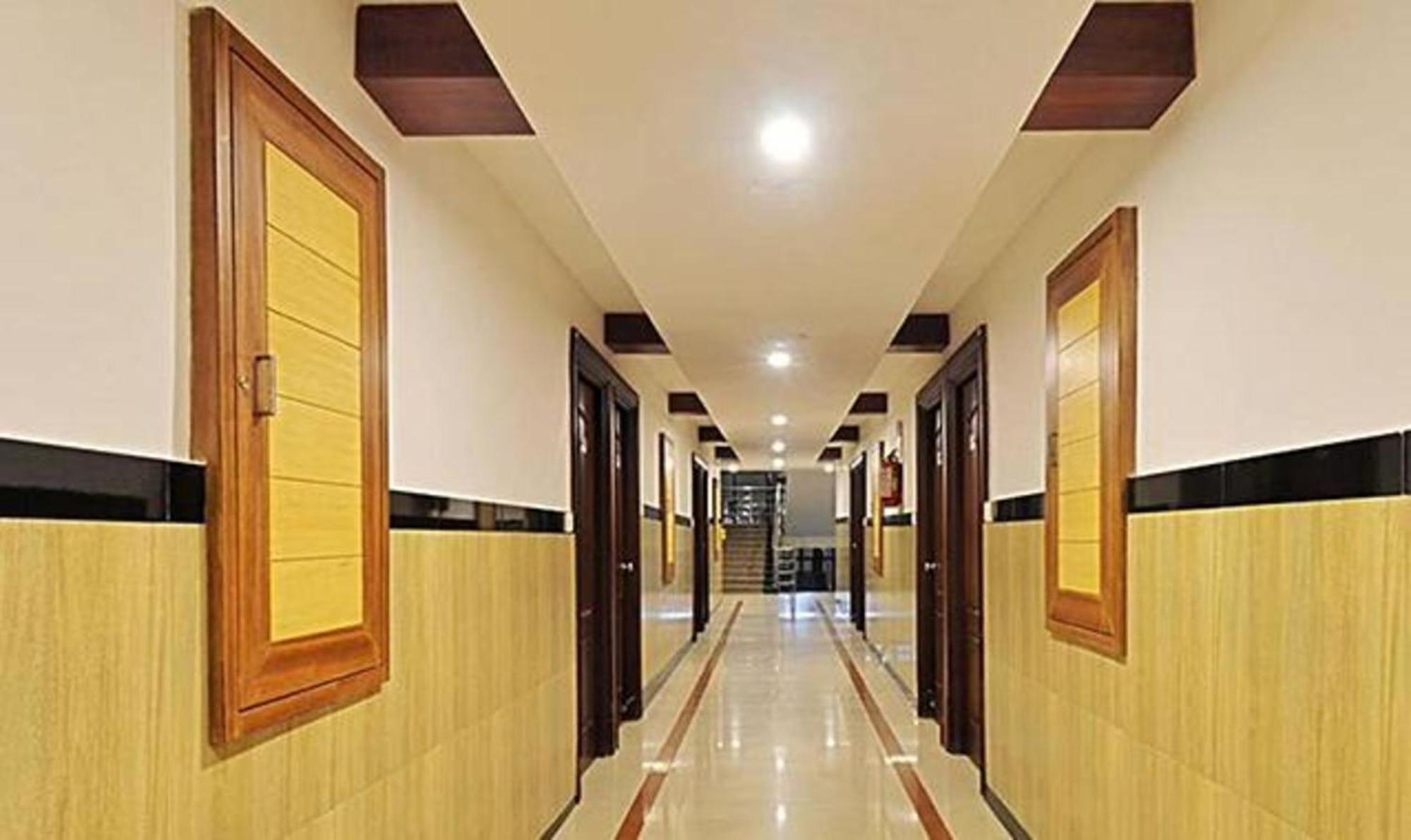 Ponmariresidency Hotel Ooty Kültér fotó