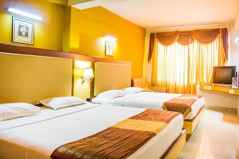 Ponmariresidency Hotel Ooty Kültér fotó