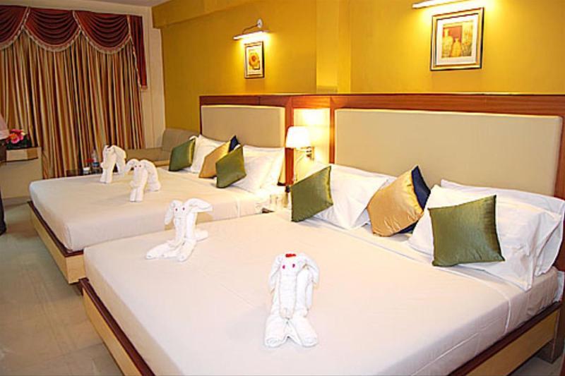 Ponmariresidency Hotel Ooty Kültér fotó